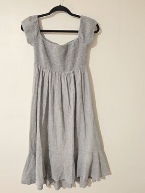 Storia Grey Smocked Milkmaid Midi Dress | Size M.